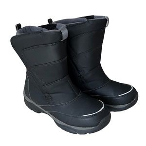 Lands End kids snow boots size 6